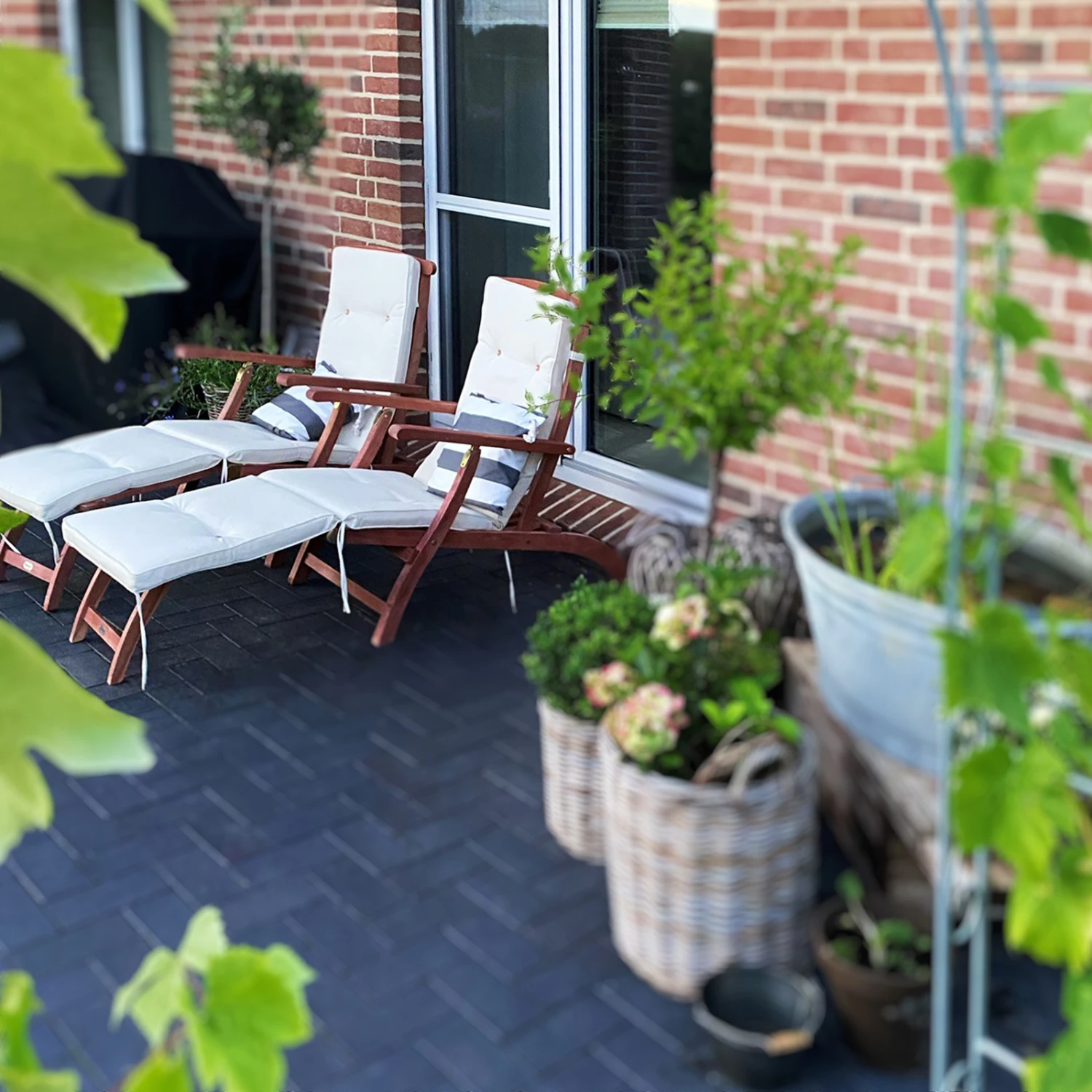 Sonnenliege Queen Mary 2er-Set Akazienholz 169x54x95cm 10 Sonnenliege Queen Mary 2er-Set Akazienholz 169x54x95cm – Bild 8