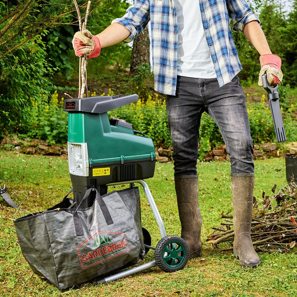 Leisehäcksler 3.075W Mit 2 Sammelbeuteln Je 60L 8 Leisehäcksler 3.075W Mit 2 Sammelbeuteln Je 60L – Bild 6