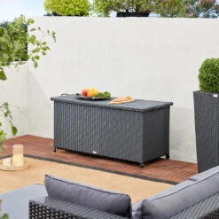 Polyrattan Auflagenbox Schwarz 122x56x61cm Griffe 40 Polyrattan Auflagenbox Schwarz 122x56x61cm Griffe -Gartenmöbel Geschäft f0304e25d2d8c66b0f618aba13916bfa de 102318d 13